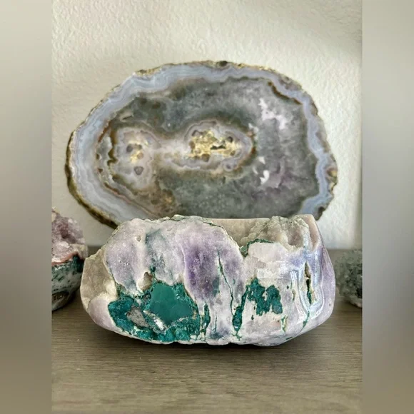 Amethyst - Picture 2 of 5